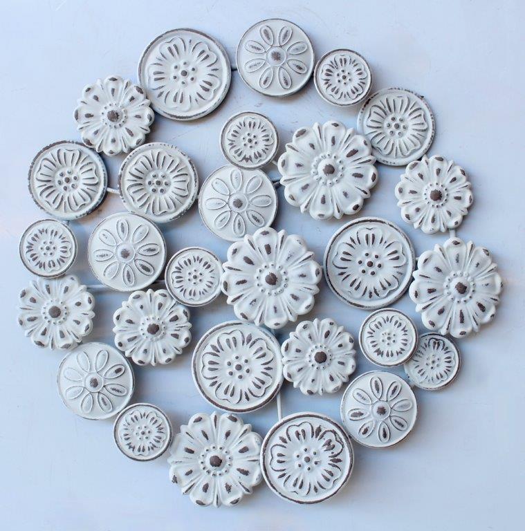 Round Metal Flower Detail Wall Decor